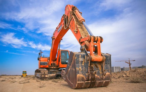 Smart Handling of Heavy Equipment | A Brief Guide
